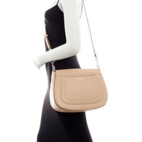 Marc Jacobs Handbags - Marc Jacobs Empire City Leather Crossbody bag